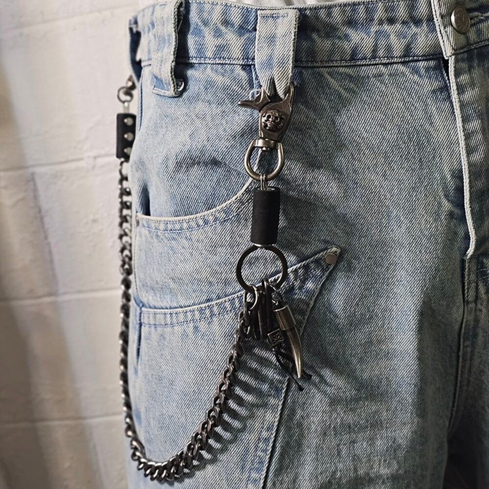 Silver Curb Wallet Chain Tooth Tassel Charm Black Leather 22 in Like New